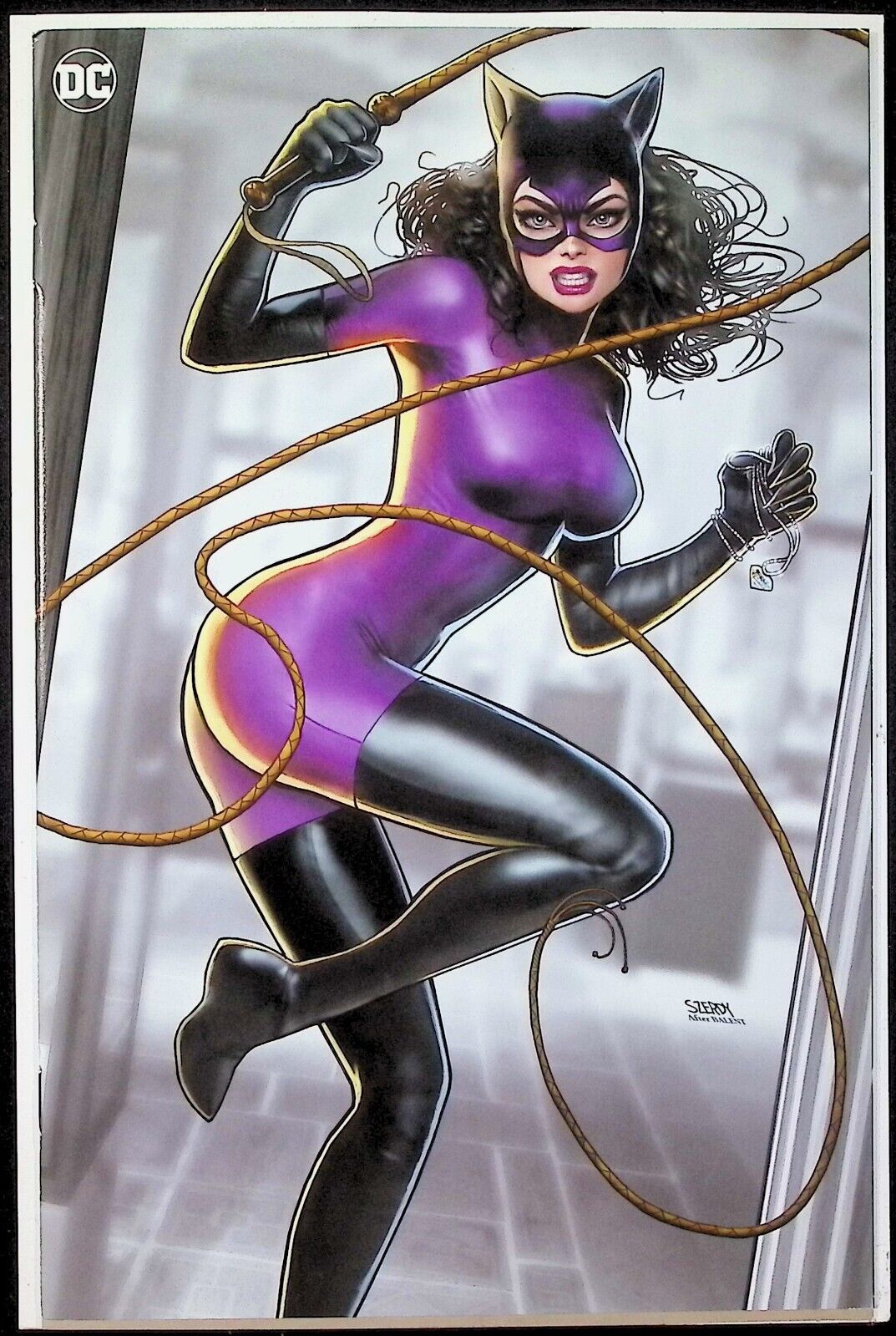 CATWOMAN #64 - NATHAN SZERDY VIRGIN VARIANT EXCLUSIVE NM+